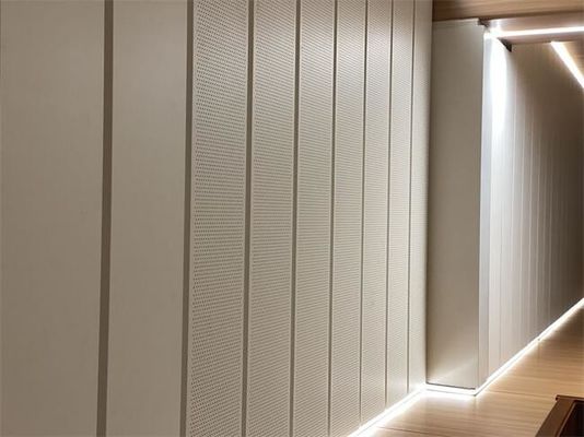 comprare La lana di roccia leggera di Marine Panels Sheet Ceiling Composite ha perforato 500mm fabbricazione online